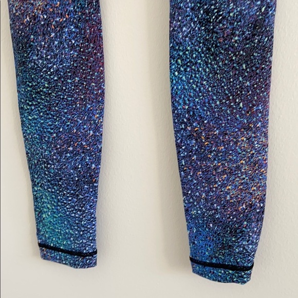 🦄RARE Lululemon Mermaid Wunder Under Strive Multi - Picture 12 of 16